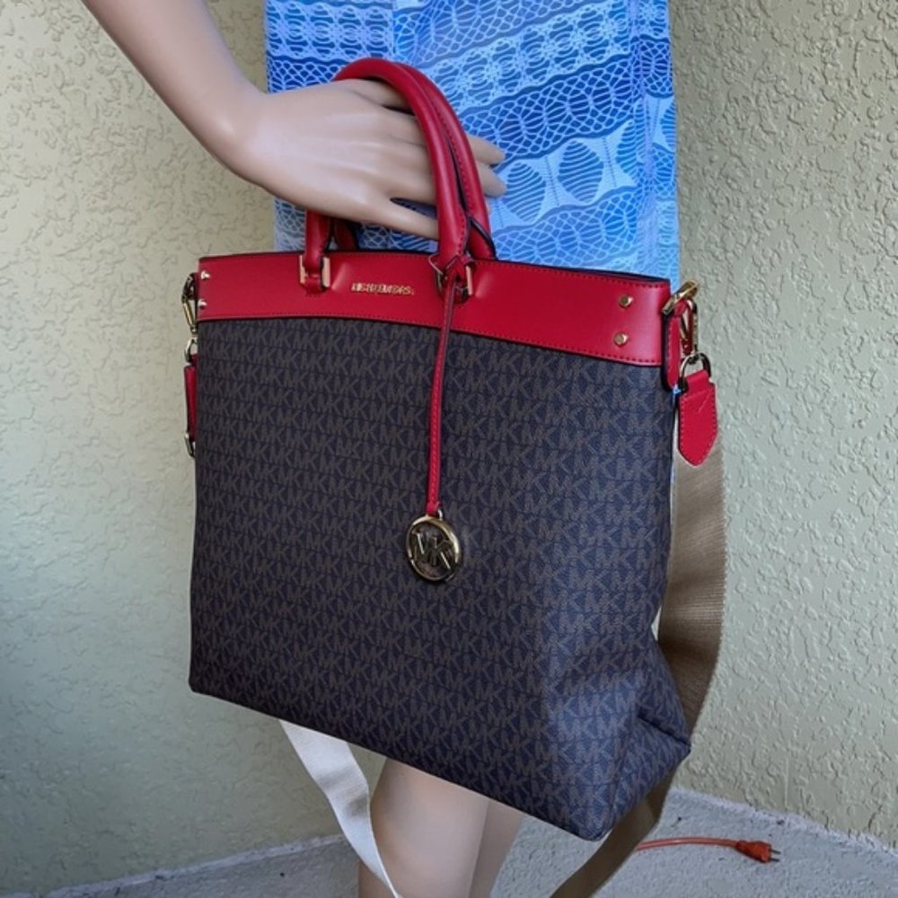 Michael Kors Travel Large NS Tote - Picture 10 of 16
